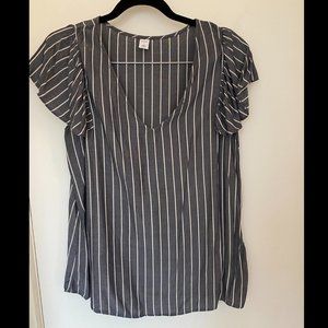 Flutter sleeve blouse